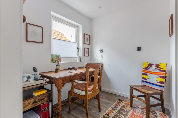 Photo 22 of Colensostraat 34