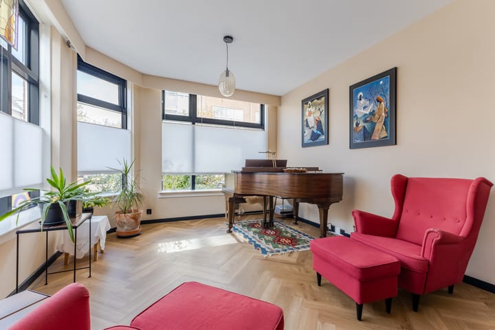 Photo 12 of Colensostraat 34