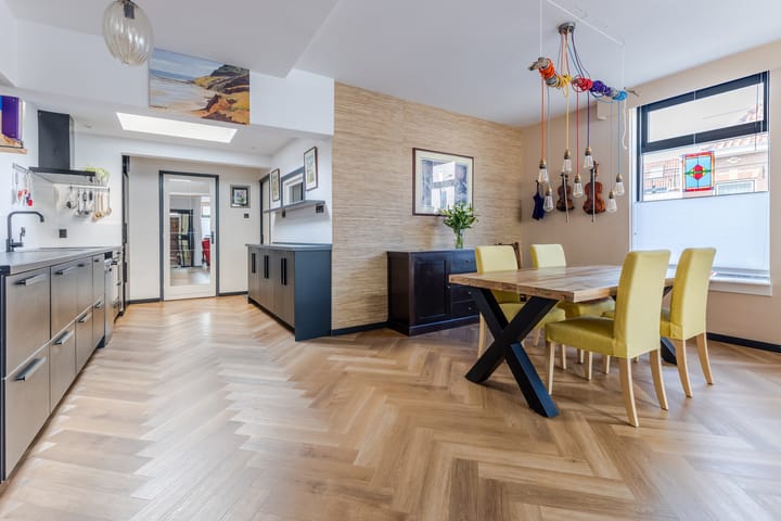 Photo 15 of Colensostraat 34