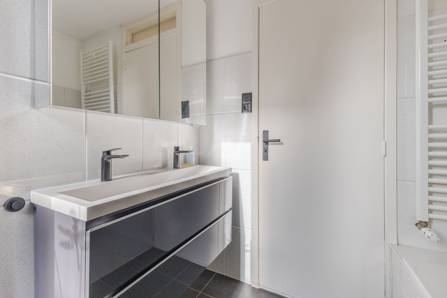 Foto 40 van Colensostraat 34