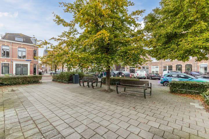 Photo 50 of Colensostraat 34