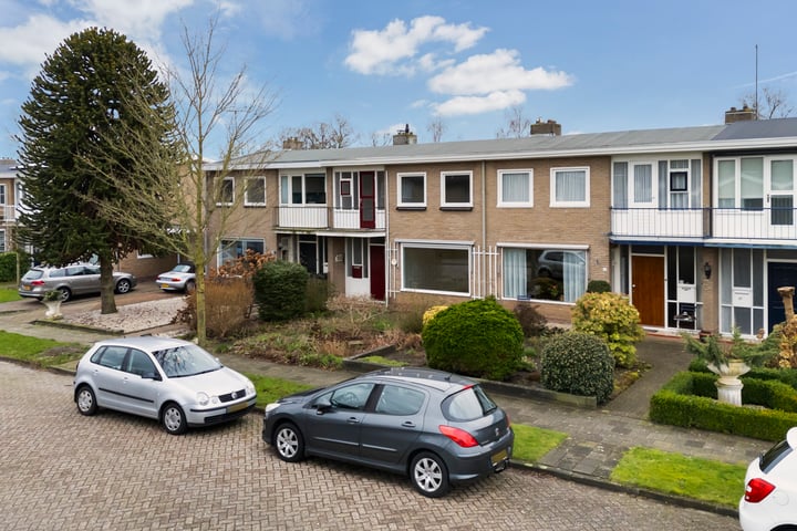 Bekijk foto van Prinses Beatrixstraat 23