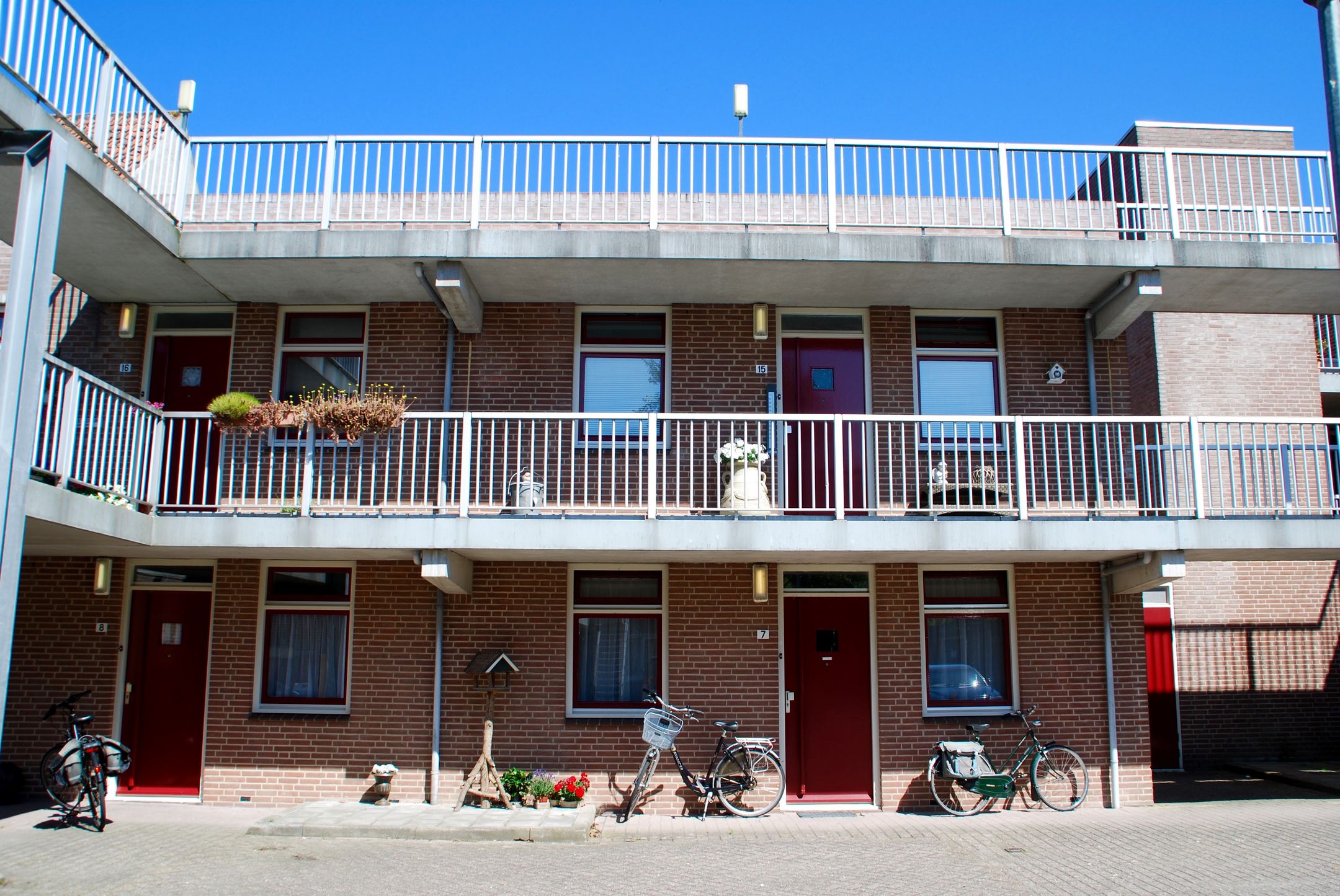 Foto 3 van Helenius de Cockplein 19