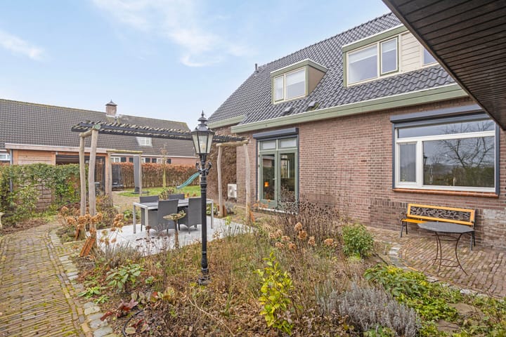 Foto 42 van Grotestraat 32