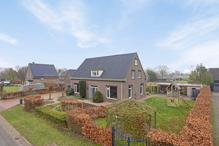 Foto 50 van Grotestraat 32