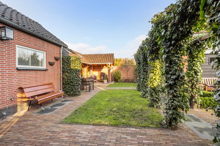 Foto 41 van Monsterseweg 65