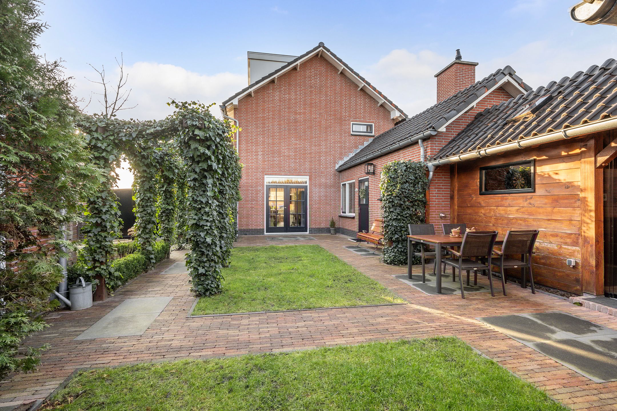 Foto 42 van Monsterseweg 65