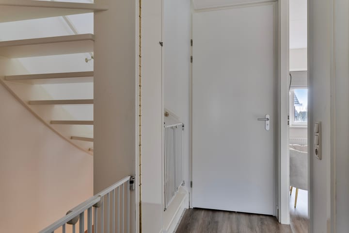 Photo 9 of Scholtenhaerstraat 15