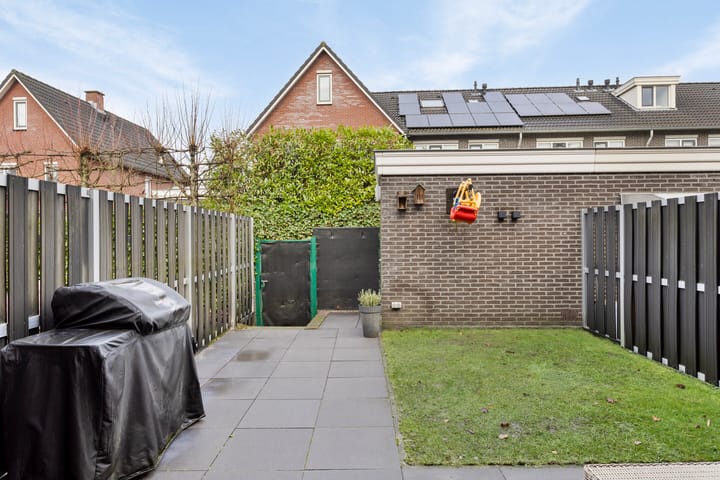 Photo 20 of Scholtenhaerstraat 15