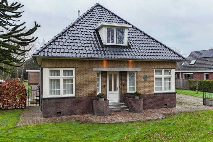 Foto 1 van Hoofdweg 185