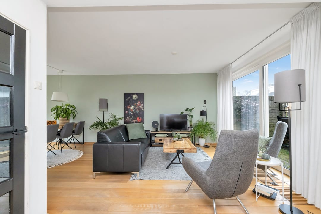 Photo 11 of John Franklinstraat 12