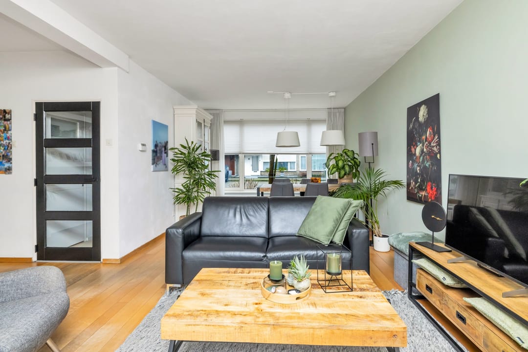 Photo 13 of John Franklinstraat 12