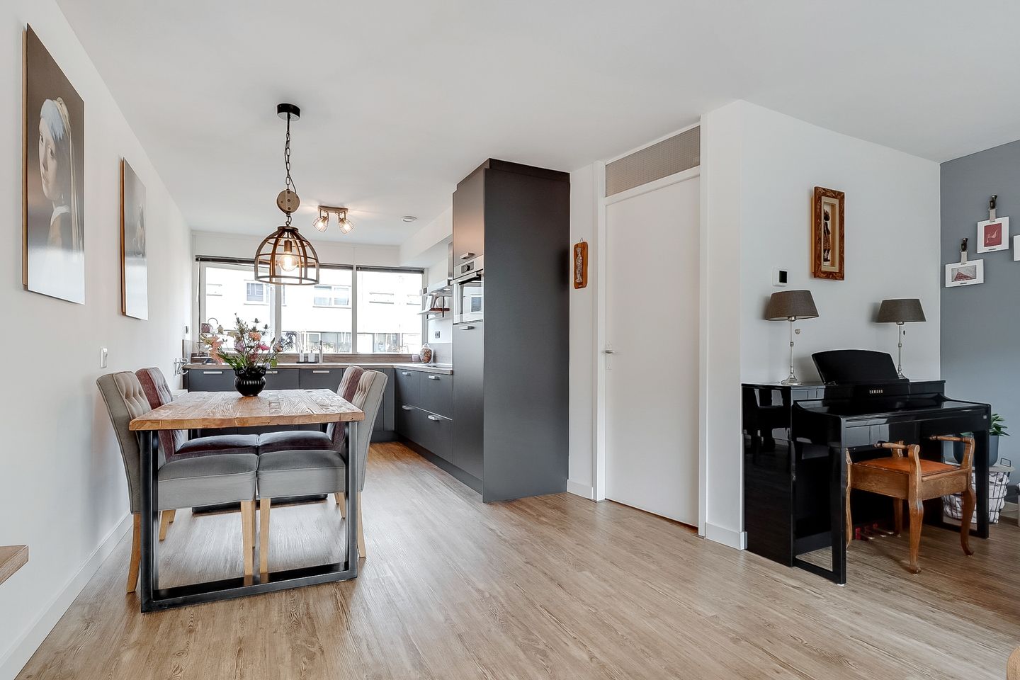 Photo 10 of Randmeerstraat 61