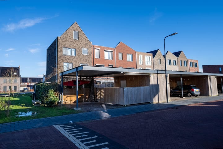 Photo 47 of Aquamarijn 15