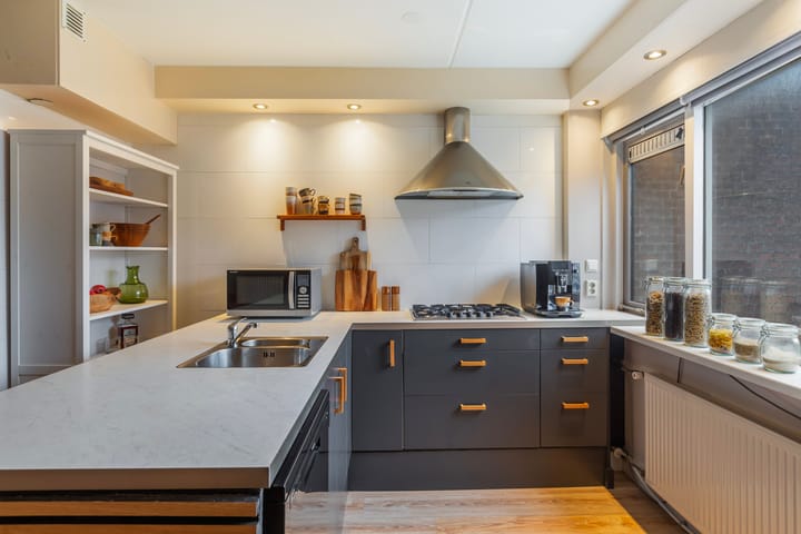 Foto 17 van Wassenaer van Obdamstraat 36