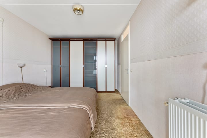 Foto 26 van Middeldijkerplein 104