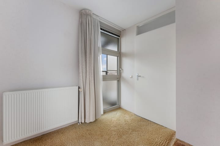 Foto 27 van Middeldijkerplein 104