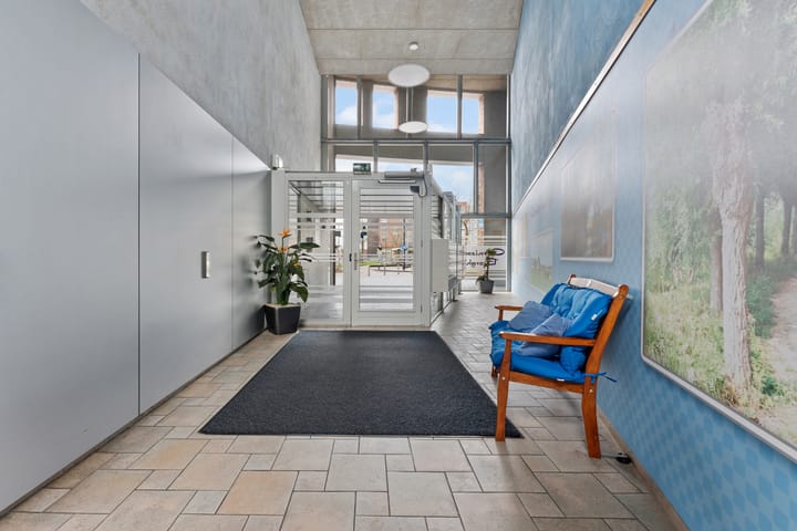 Foto 37 van Middeldijkerplein 104