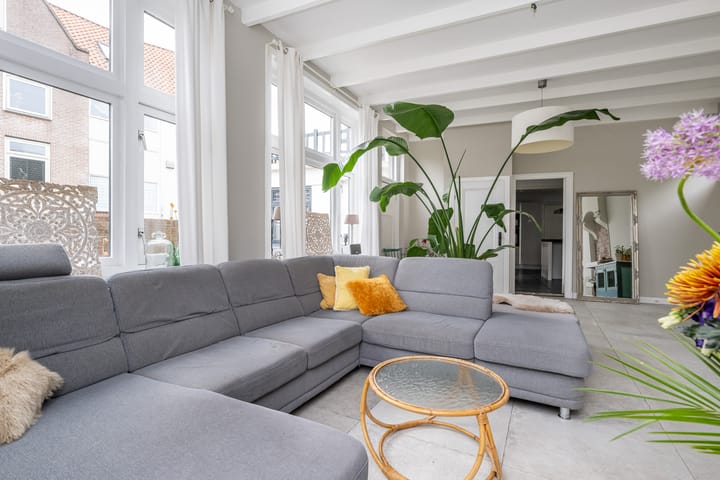 Foto 8 van Secretarieweg 1