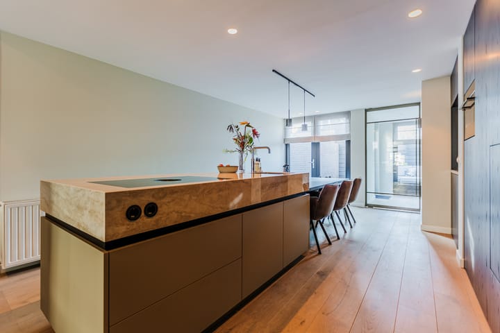 Foto 19 van Hasseltstraat 77