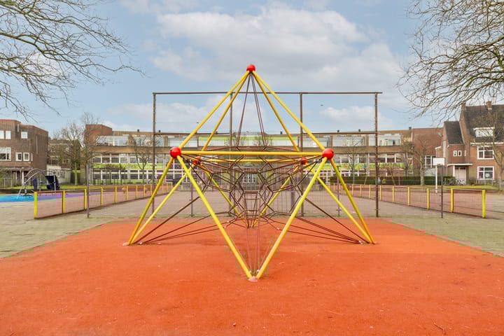 Photo 30 of Albert Cuijpstraat 4-A