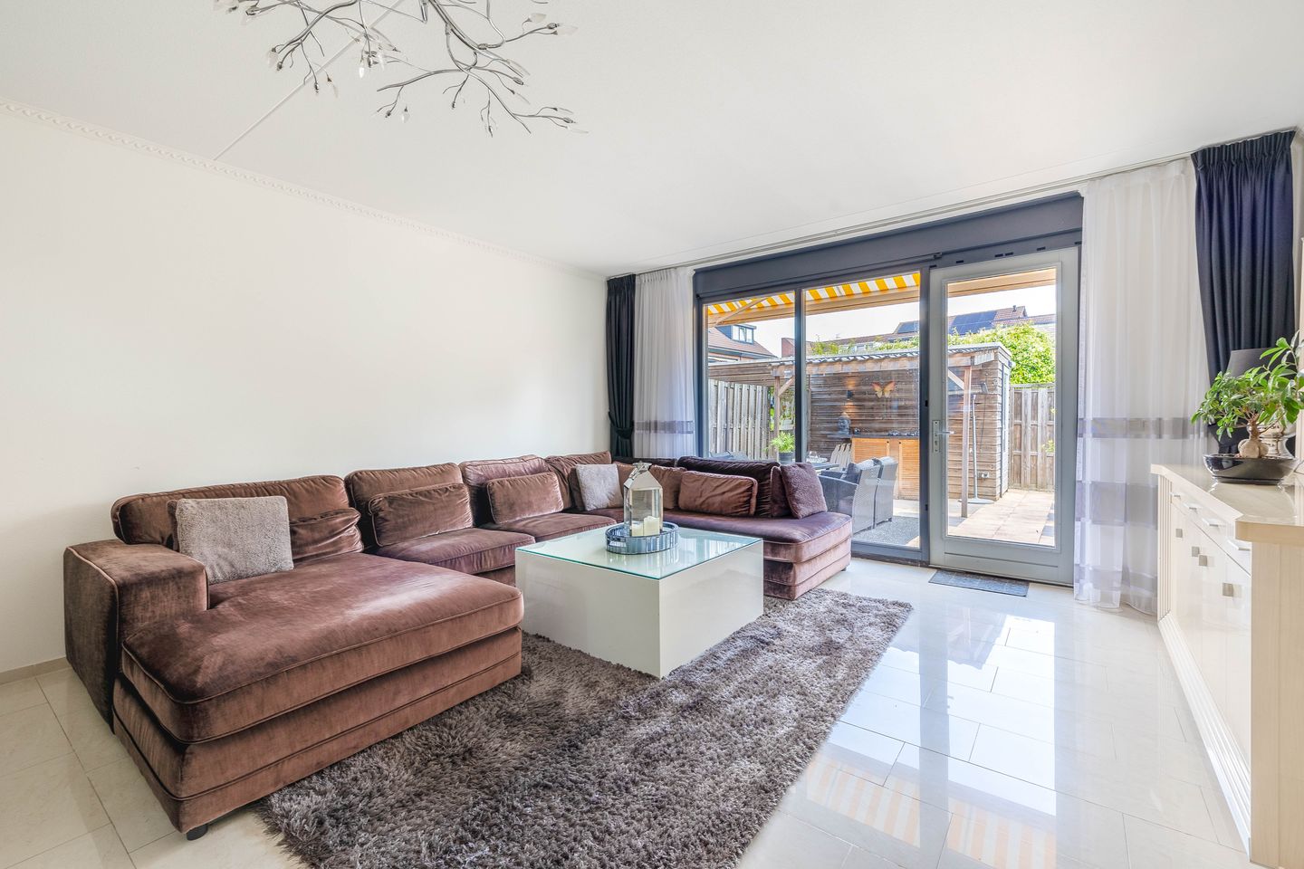 Foto 19 van 2e Lunarelaan 8