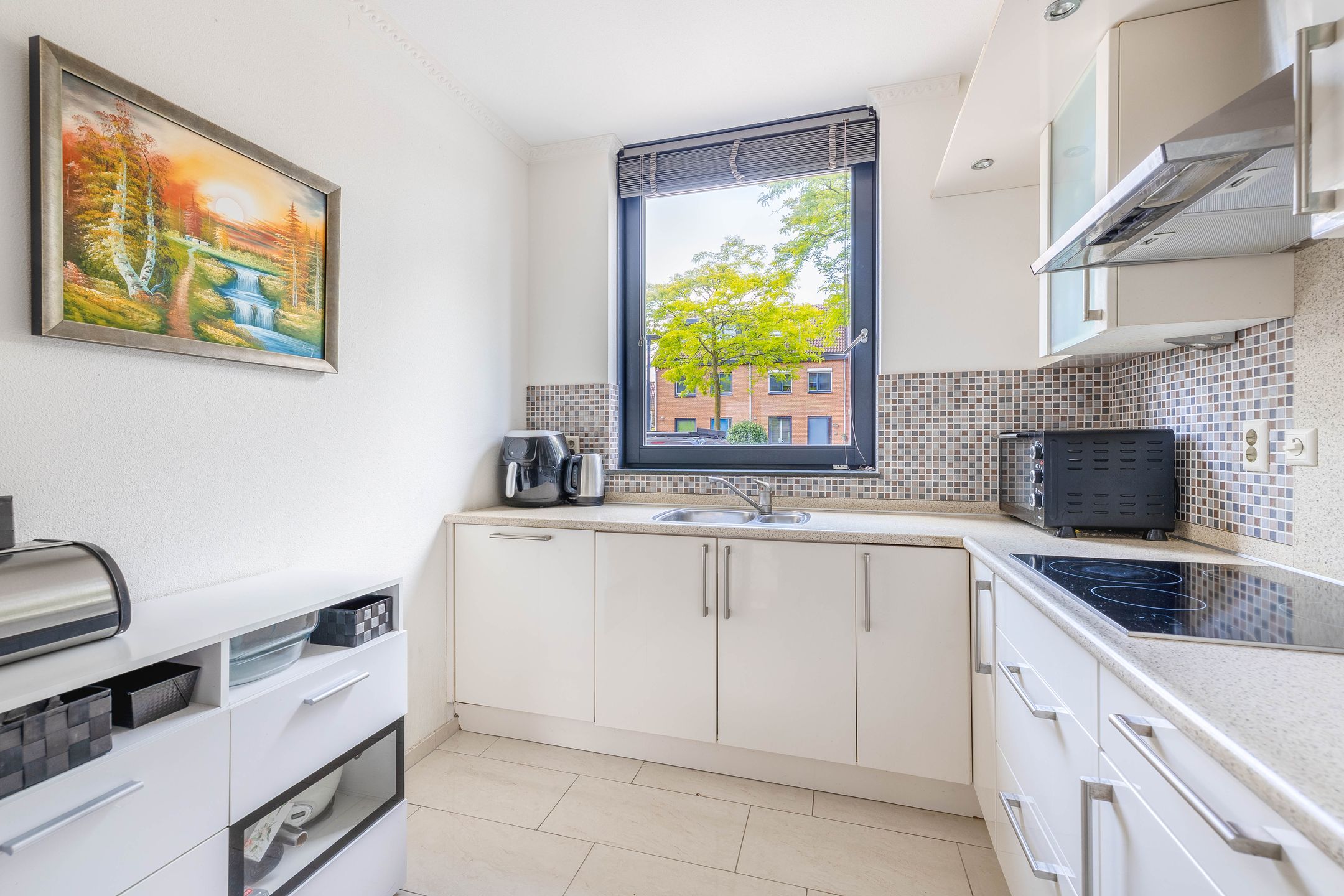 Foto 24 van 2e Lunarelaan 8