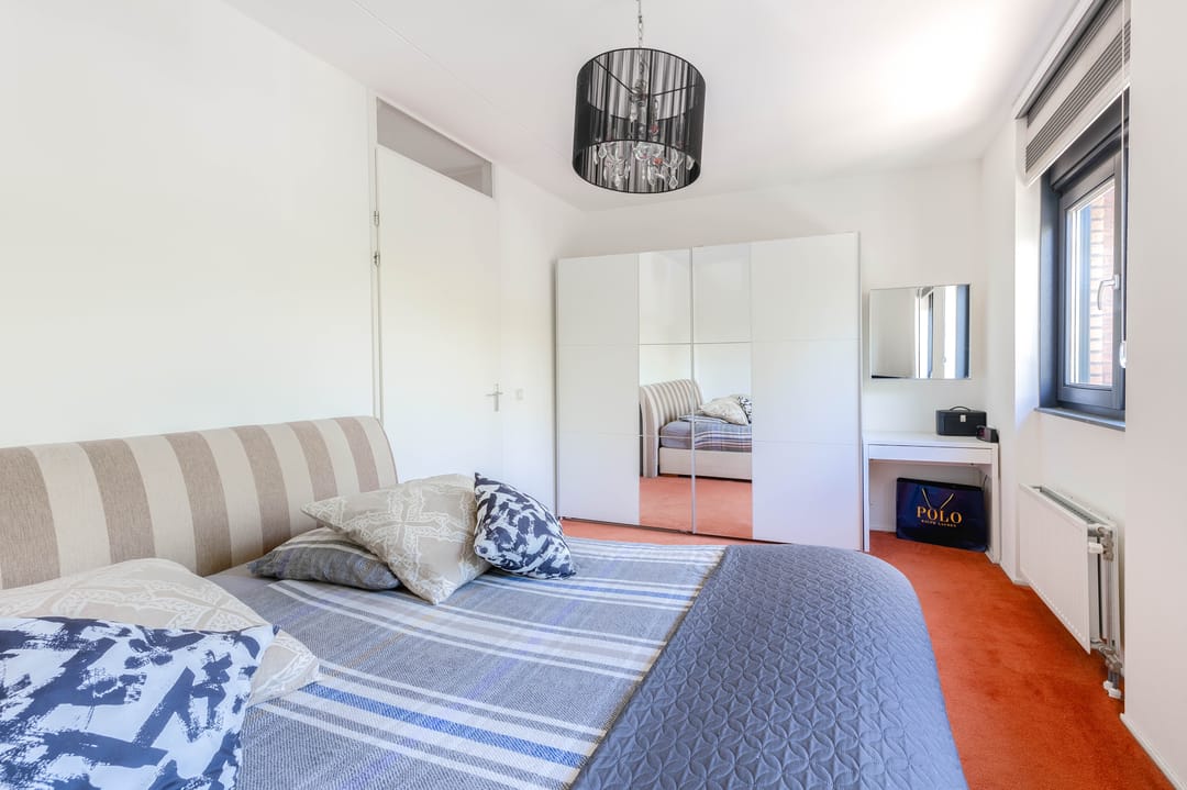 Foto 38 van 2e Lunarelaan 8