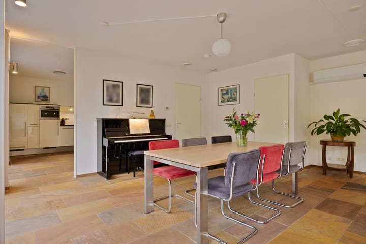 Photo 11 of Wessel Couzijnhof 41