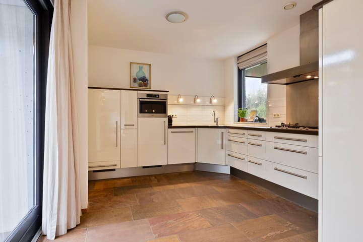 Photo 18 of Wessel Couzijnhof 41