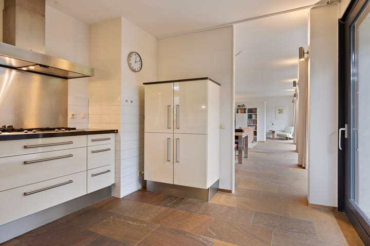 Photo 20 of Wessel Couzijnhof 41