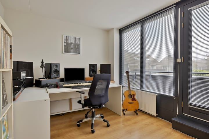 Photo 30 of Wessel Couzijnhof 41