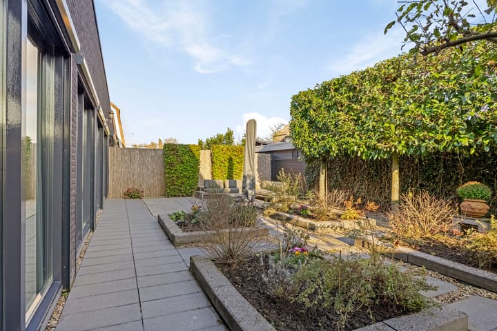 Photo 46 of Wessel Couzijnhof 41