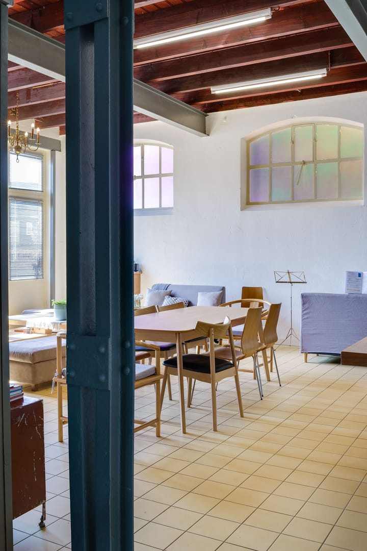 Foto 10 van Emailleplein 19