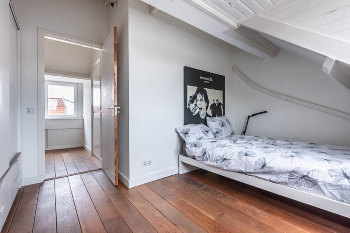 Foto 25 van Leliestraat 6