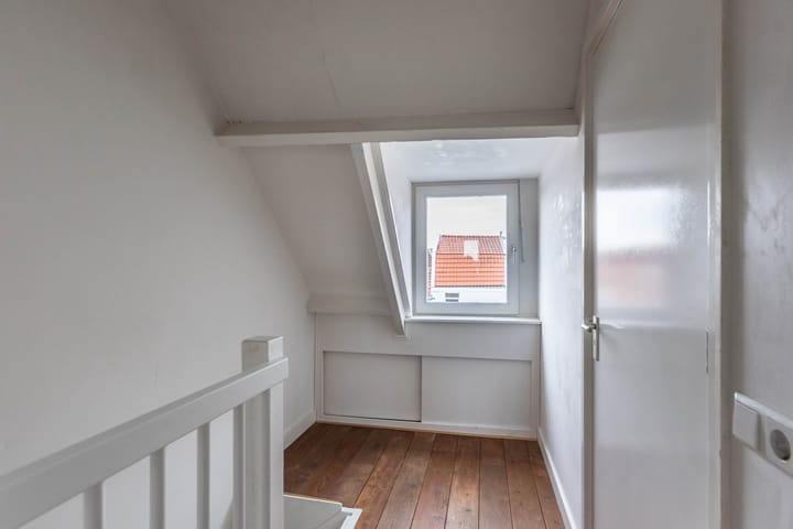 Foto 28 van Leliestraat 6