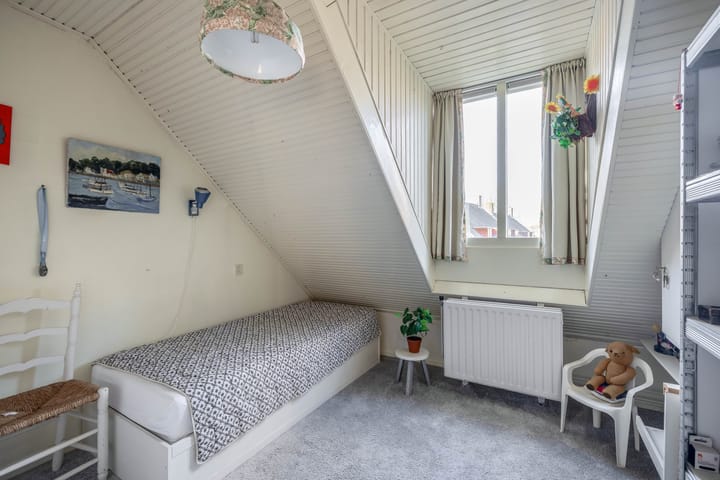 Foto 18 van Burg. de Graafplein 22