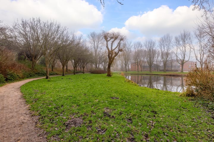 Foto 47 van Burg. de Graafplein 22