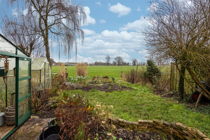 Foto 42 van van Lenneplaan 7-B