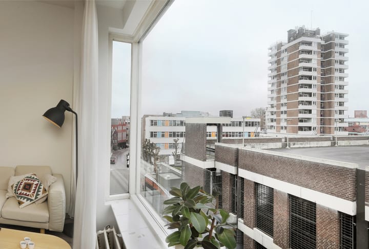 Foto 2 van Burgemeester Loeffplein 118