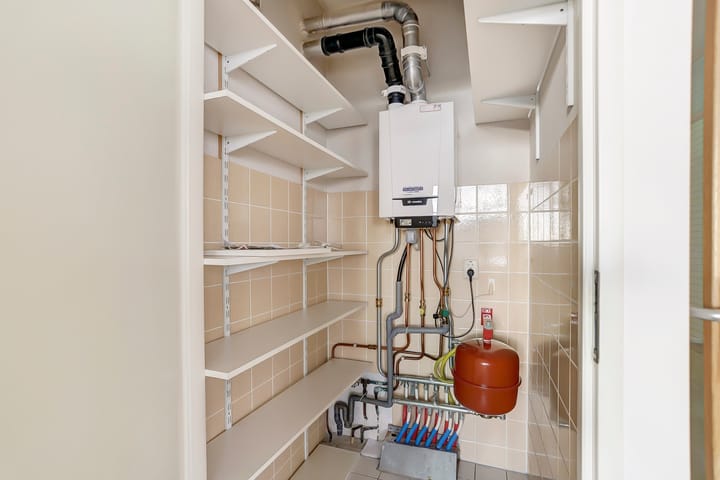 Photo 24 of Burgemeester De Monchyplein 222