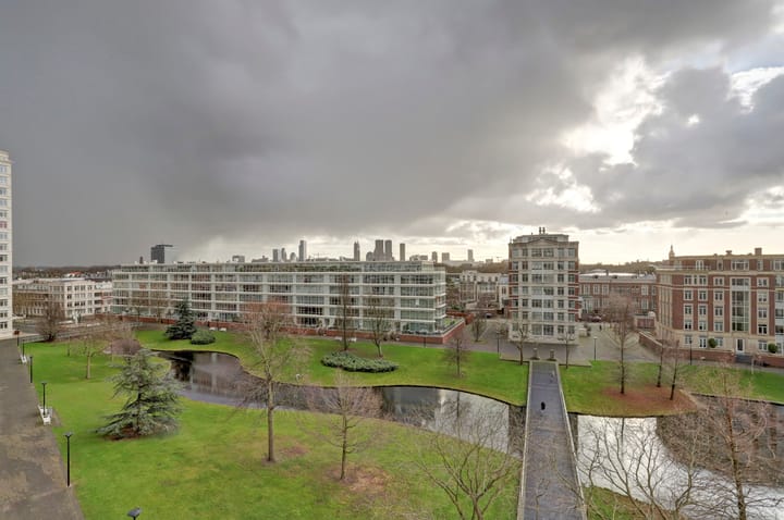 Photo 26 of Burgemeester De Monchyplein 222