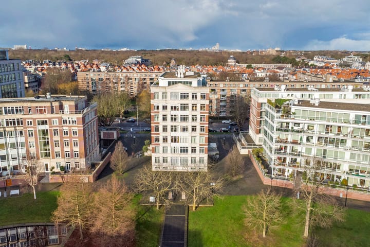 Photo 28 of Burgemeester De Monchyplein 222