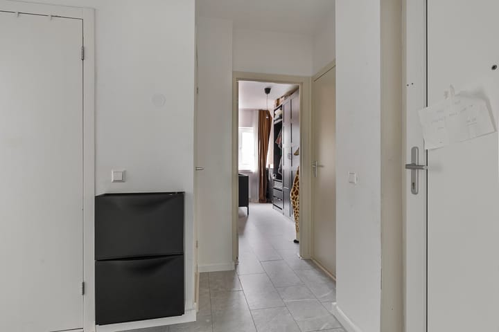 Photo 10 of Linnaeusstraat 176