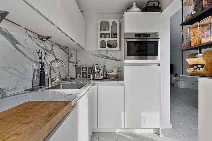 Photo 21 of Linnaeusstraat 176