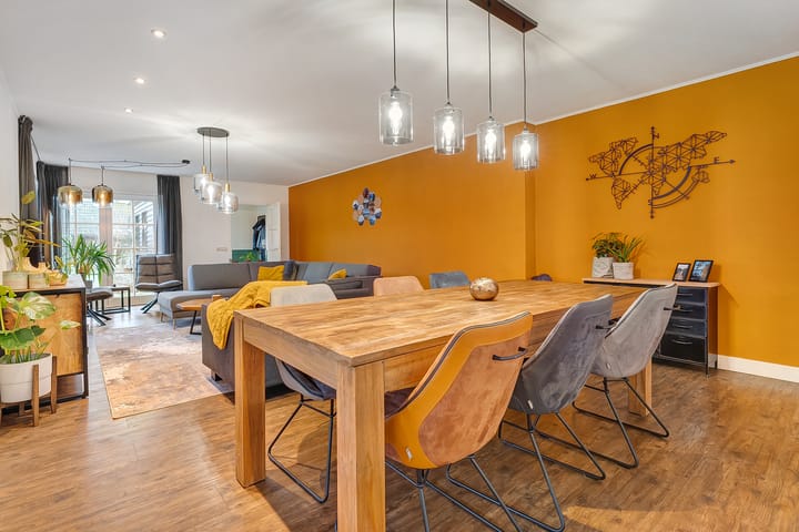 Photo 11 of Wolvenweg 13