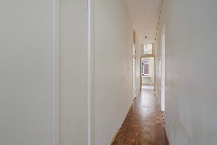 Foto 9 van Van Marumstraat 18