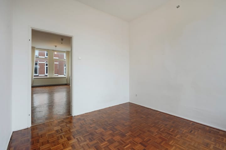 Foto 12 van Van Marumstraat 18