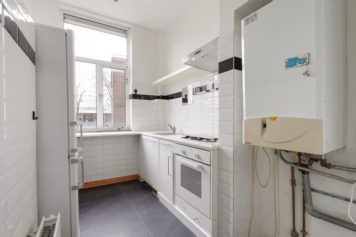 Foto 17 van Van Marumstraat 18