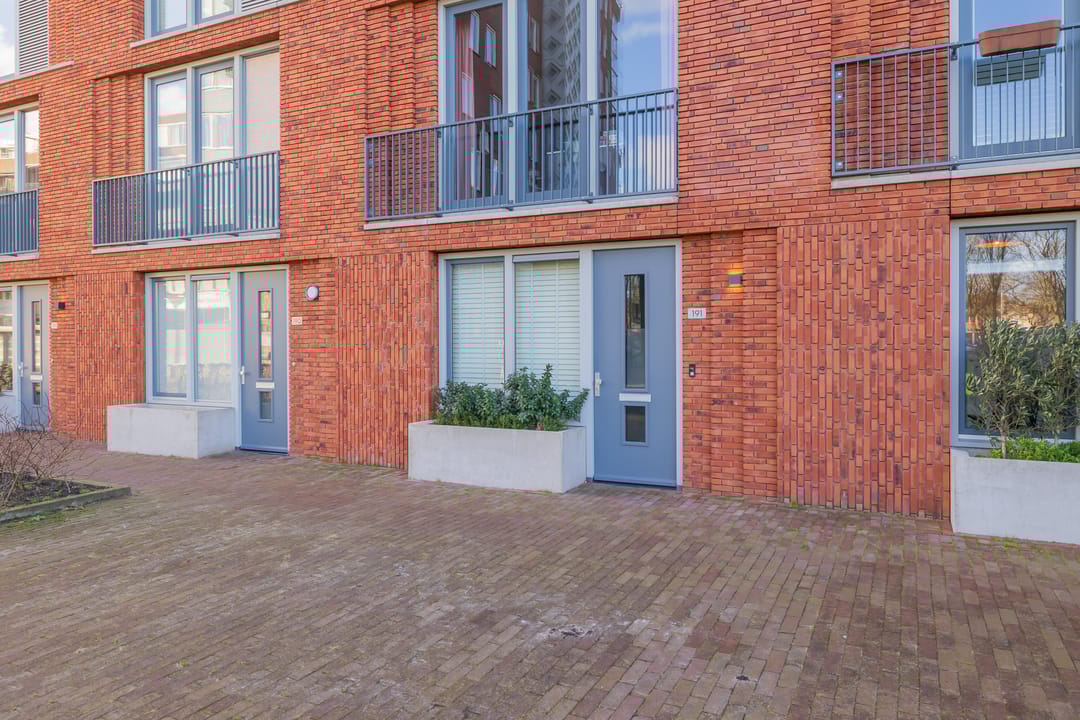 Foto 7 van Van Zeggelenplein 191